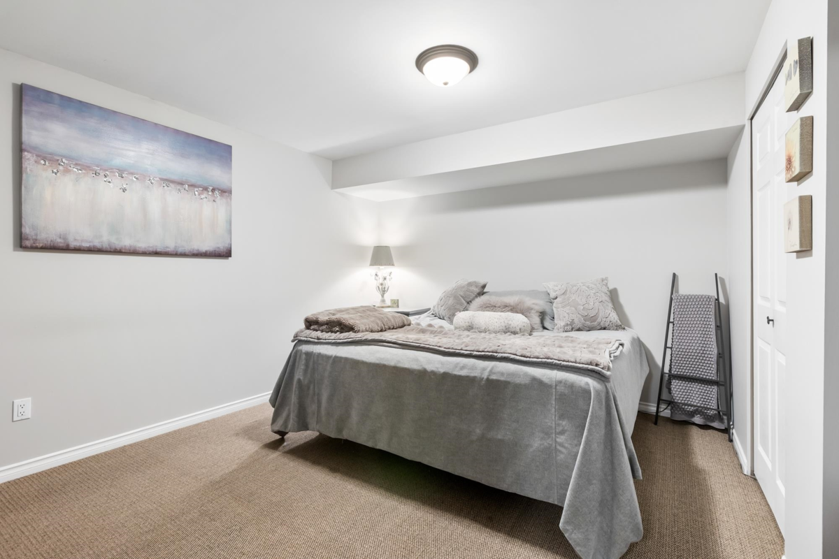 Swimming Pool Photo of 23717 110 Avenue, Maple Ridge, BC