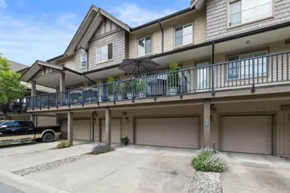 26 9525 204 Street, Langley, BC, Langley — Townhouse for sale
