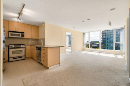 1007 5028 Kwantlen Street, Richmond, BC, Richmond — Apartment/Condo for sale