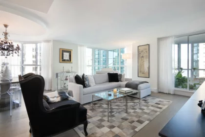 1001 717 Jervis Street, Vancouver, BC, Vancouver — Apartment/Condo for sale