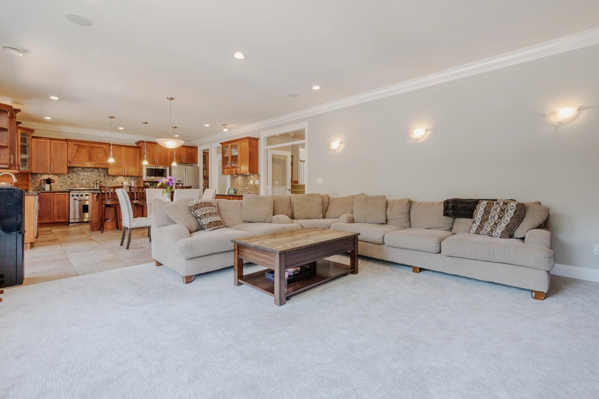 Walk-In Closet Photo of 6648 181 Street, Surrey, BC