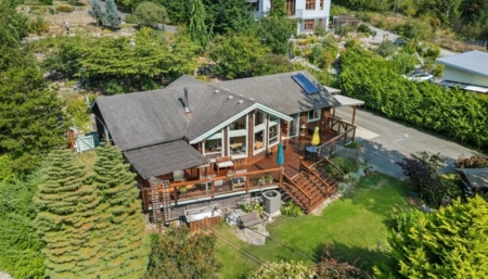 1372 Gower Point Road, Gibsons, BC, Gibsons — Single Family Residence for sale