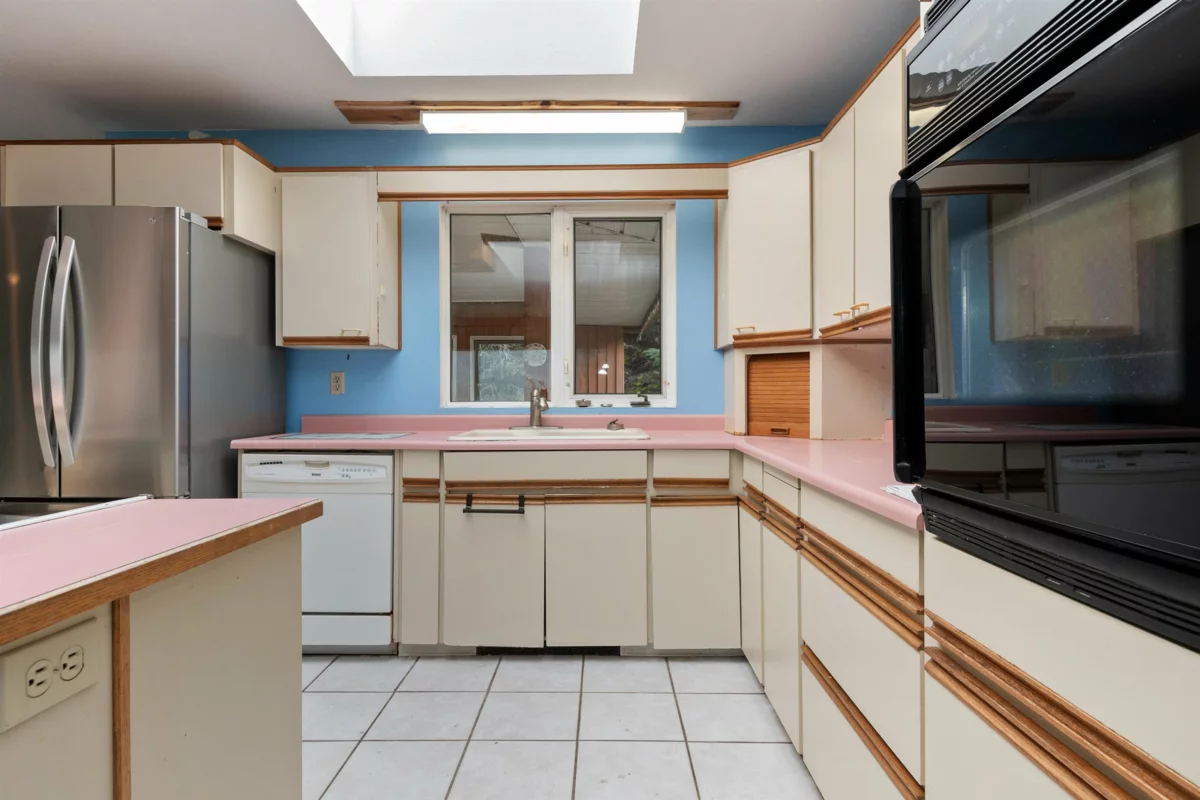 Breakfast Nook Photo of 21703 Thacker Mtn Road, Hope, BC