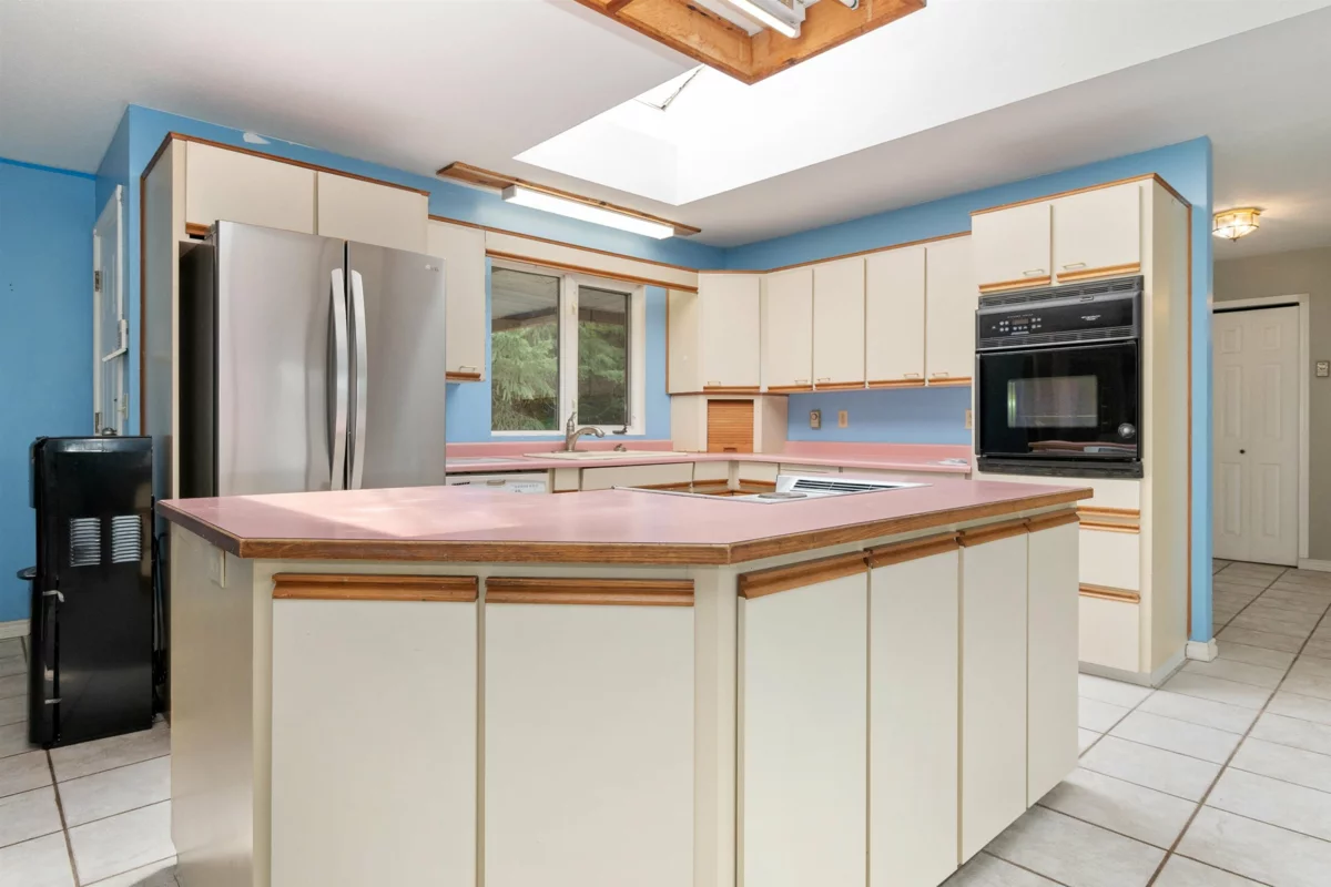 Dining Area Photo of 21703 Thacker Mtn Road, Hope, BC