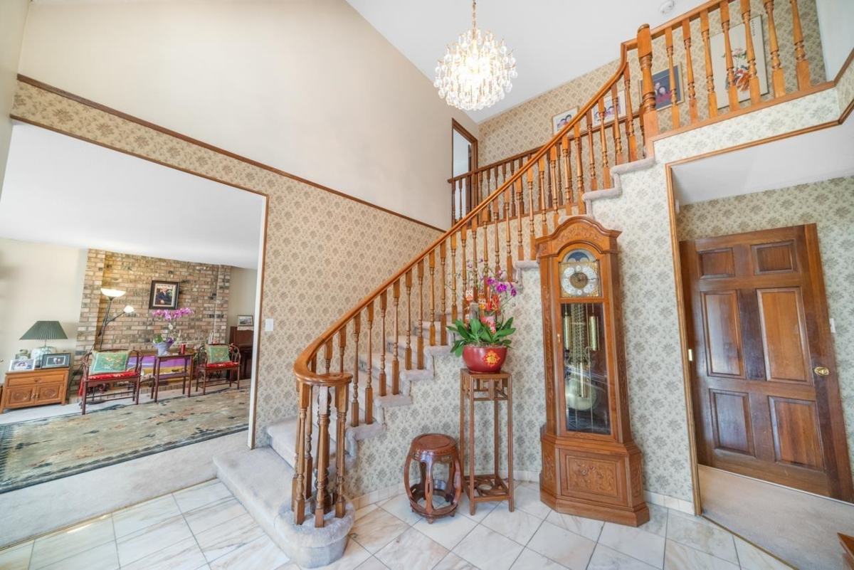 Family Room Photo of 8008 Woodhurst Drive, Burnaby, BC