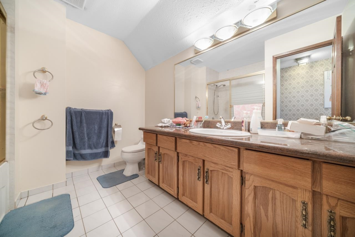 Hallway Photo of 8008 Woodhurst Drive, Burnaby, BC