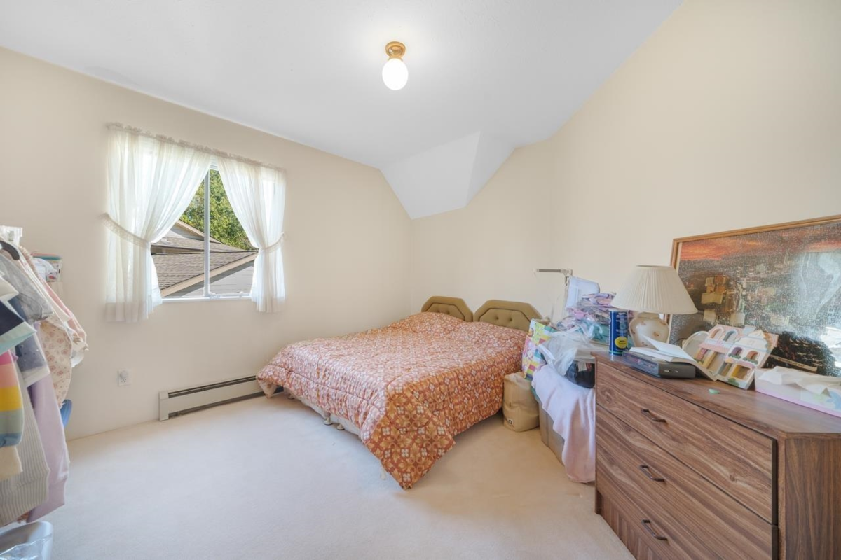 Laundry Room Photo of 8008 Woodhurst Drive, Burnaby, BC