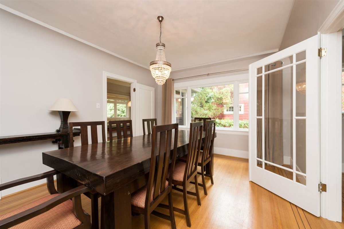 Family Room Photo of 4655 W 6 Th Avenue, Vancouver, BC