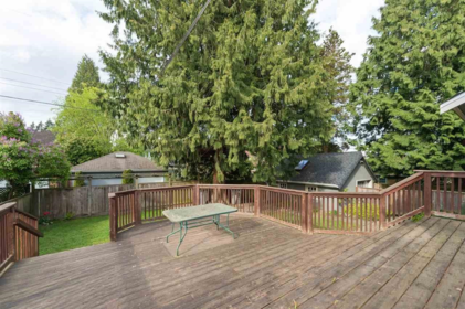 Kitchen Island Photo of 4655 W 6 Th Avenue, Vancouver, BC