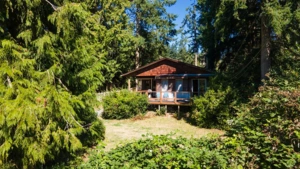 1022 Fairview Road, Gibsons, BC V0N 1V3, Gibsons, BC, V0N 1V3