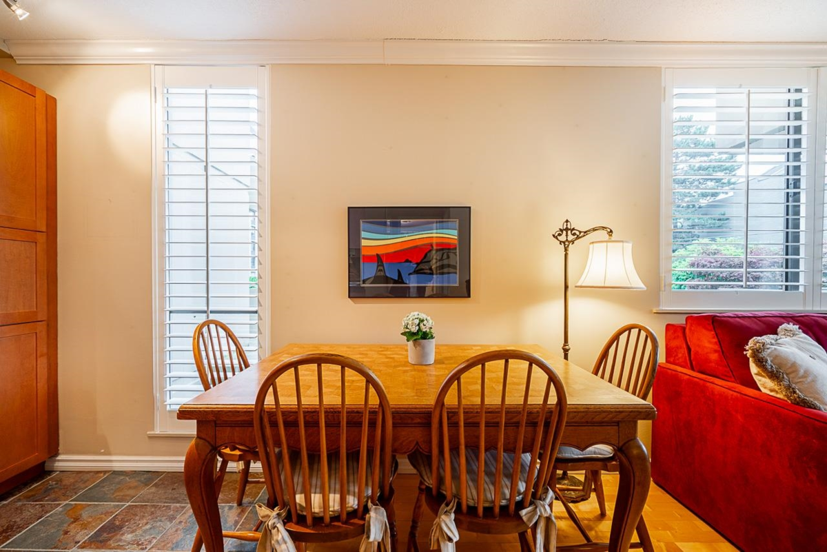 Pantry Photo of 204 2150 Bellevue Avenue, West Vancouver, BC