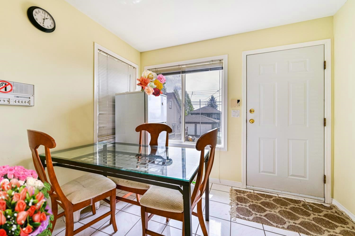 Kitchen Island Photo of 396 E 49th Avenue, Vancouver, BC