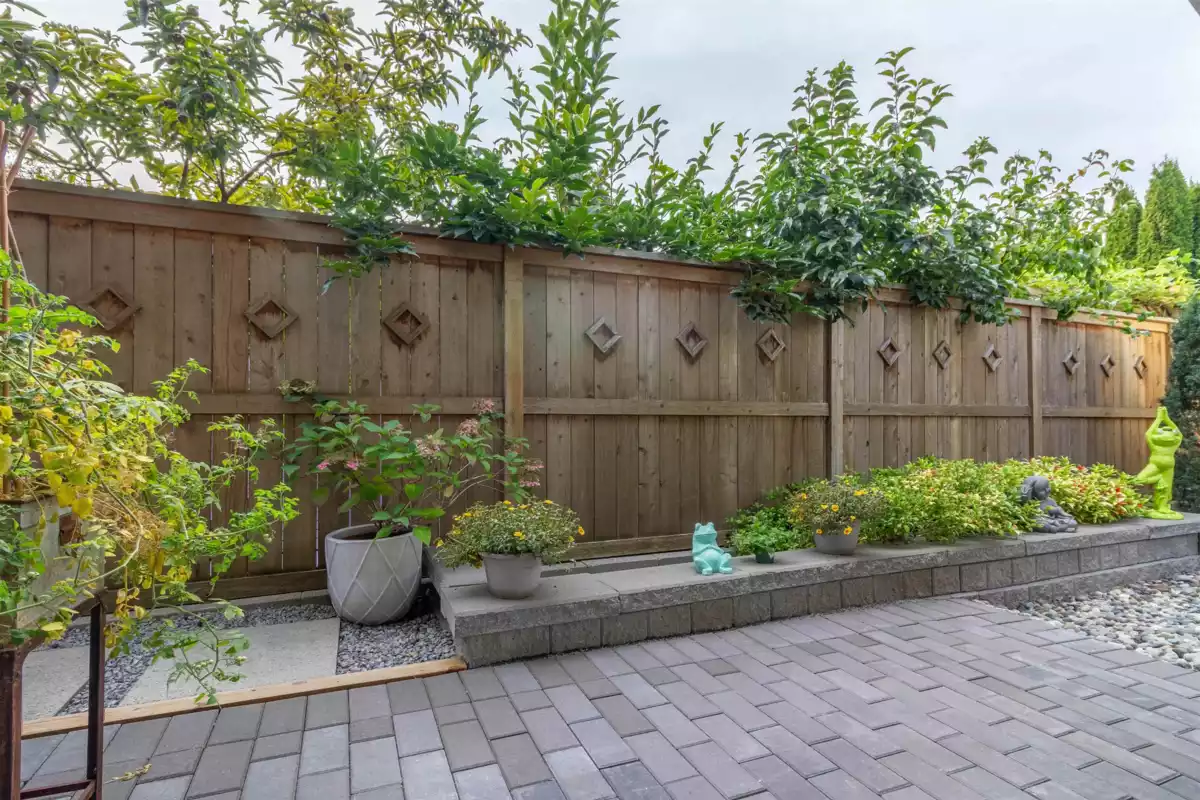 Backyard Photo of 903 Walls Avenue, Coquitlam, BC