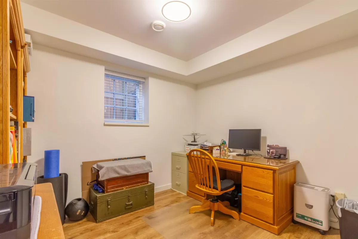 Entry Foyer Photo of 903 Walls Avenue, Coquitlam, BC