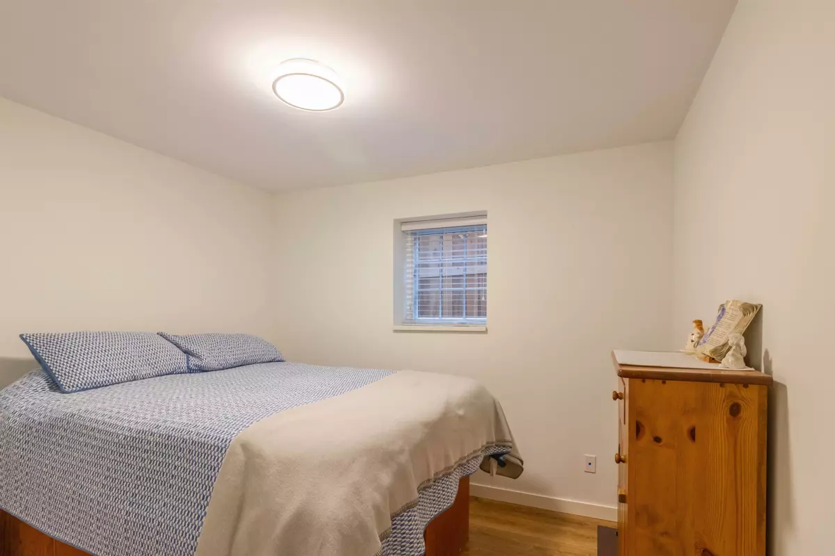 Mudroom Photo of 903 Walls Avenue, Coquitlam, BC