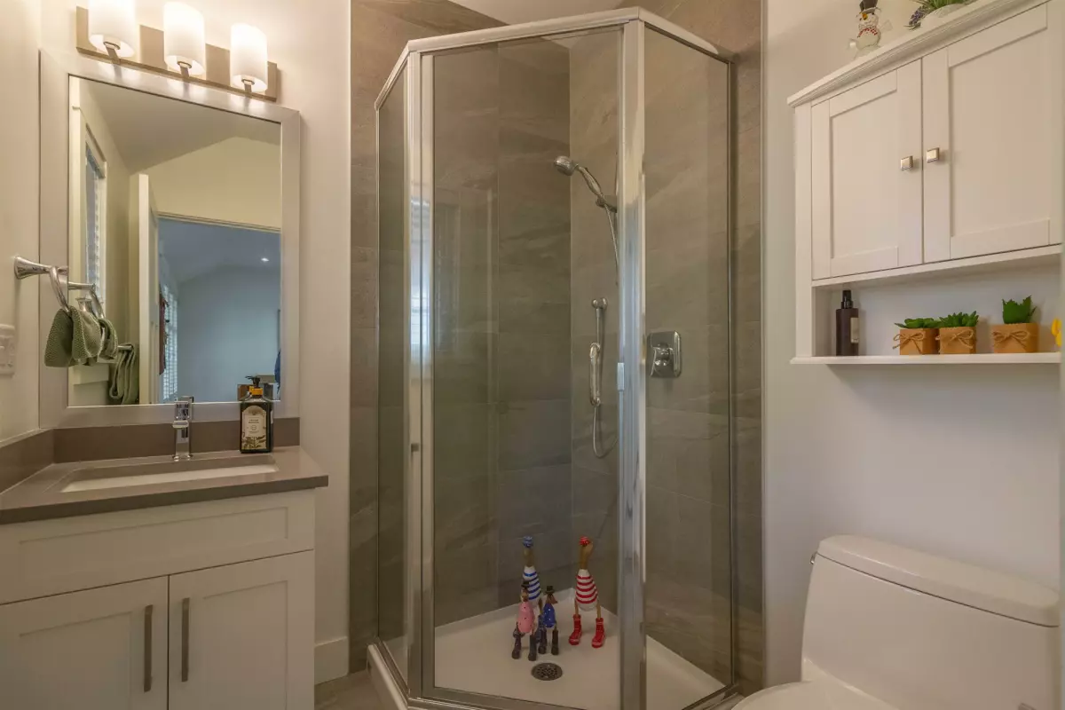 Walk-In Closet Photo of 903 Walls Avenue, Coquitlam, BC