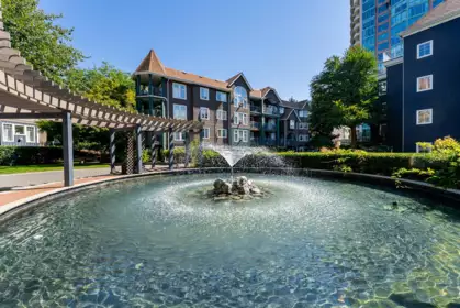 214 3075 Primrose Lane, Coquitlam, BC, Coquitlam — Apartment/Condo for sale