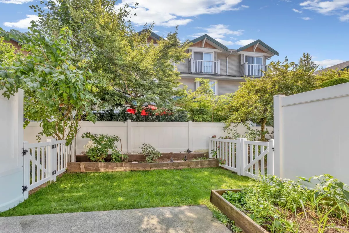 Staircase Photo of 111 12711 64 Avenue, Surrey, BC