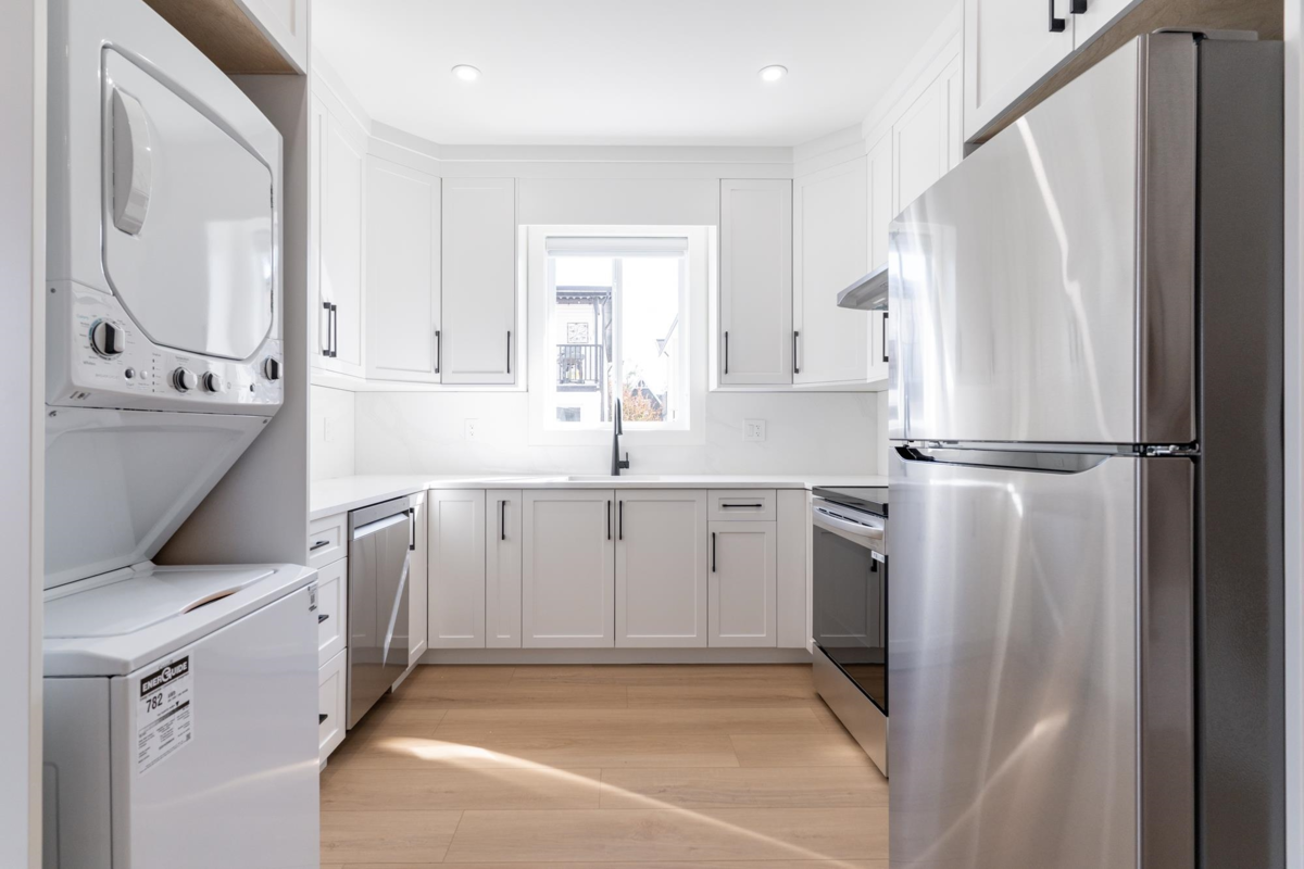 Community Amenities Photo (Clubhouse) of 215 Mabel Street, New Westminster, BC