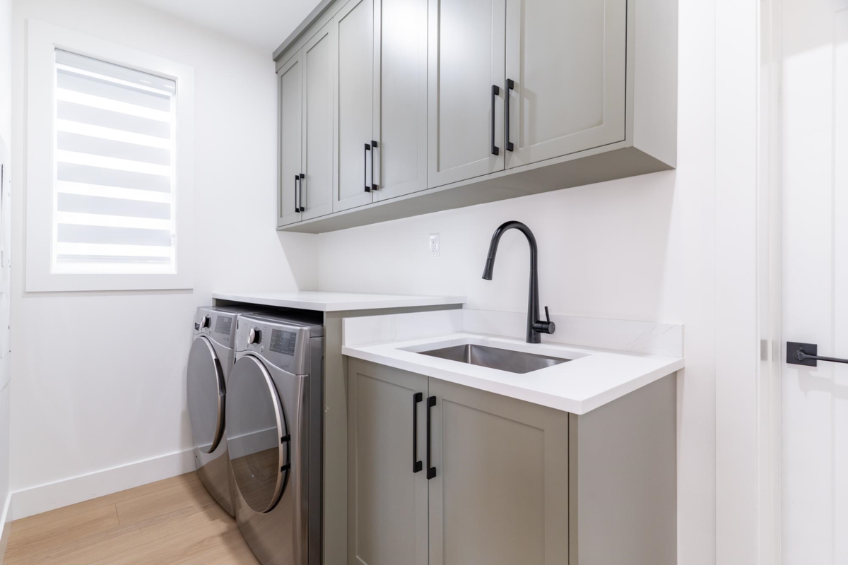 Loft / Bonus Room Photo of 215 Mabel Street, New Westminster, BC