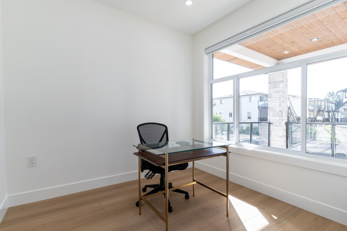 Office / Den Photo of 215 Mabel Street, New Westminster, BC