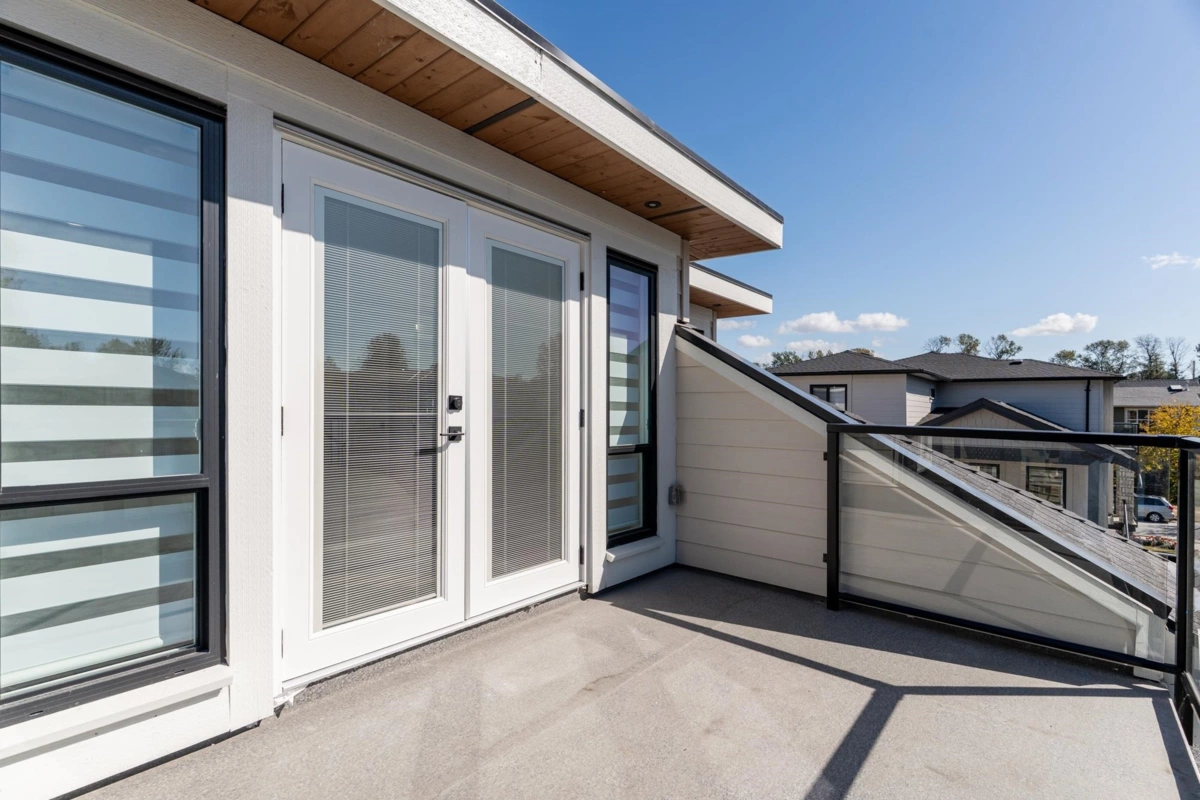 Outdoor Deck Photo of 215 Mabel Street, New Westminster, BC