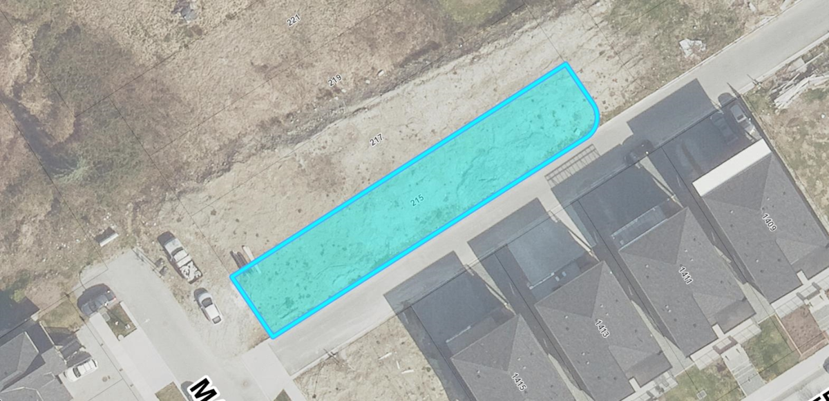 Playground / Recreational Area Near 215 Mabel Street, New Westminster, BC