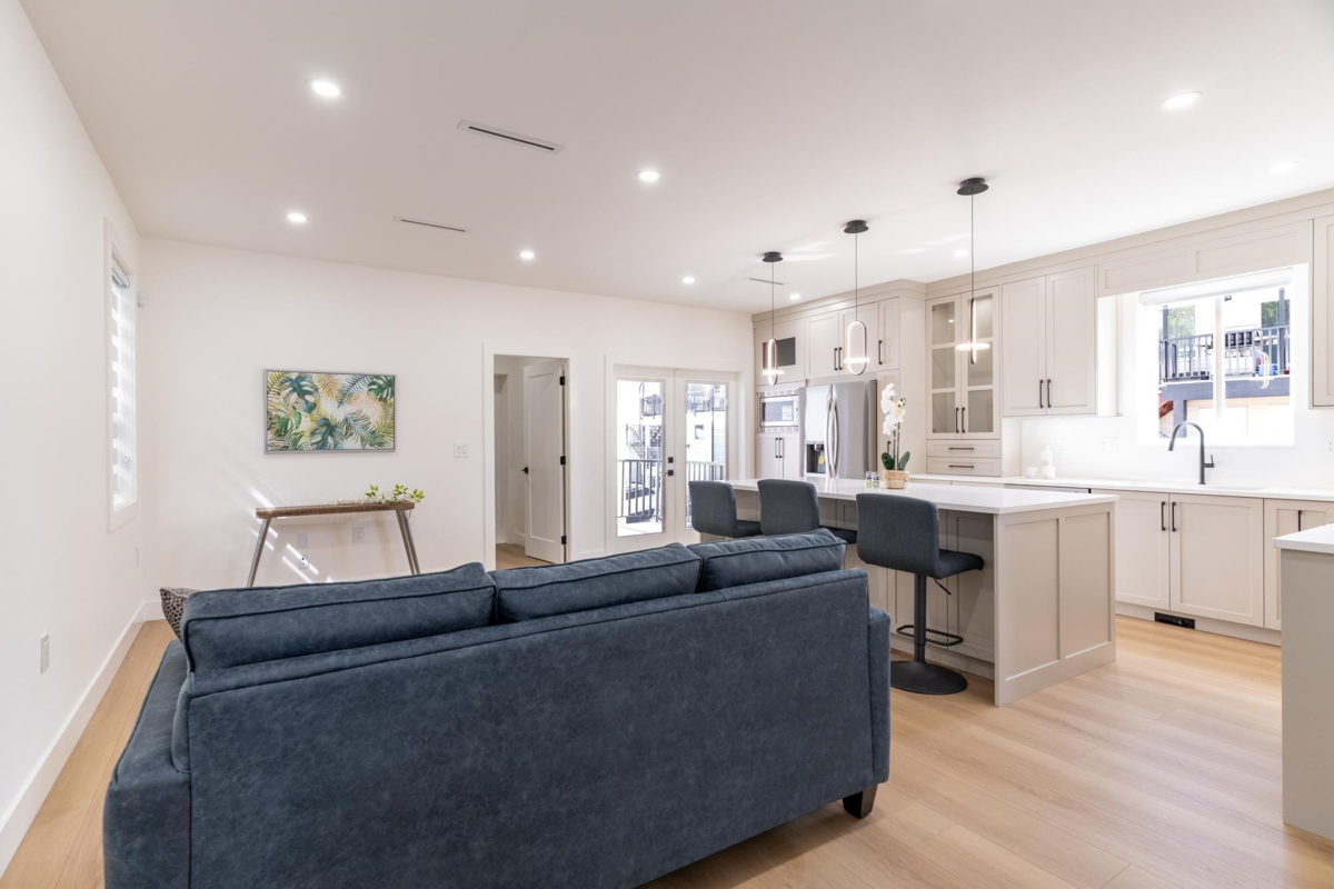 Powder Room Photo of 215 Mabel Street, New Westminster, BC