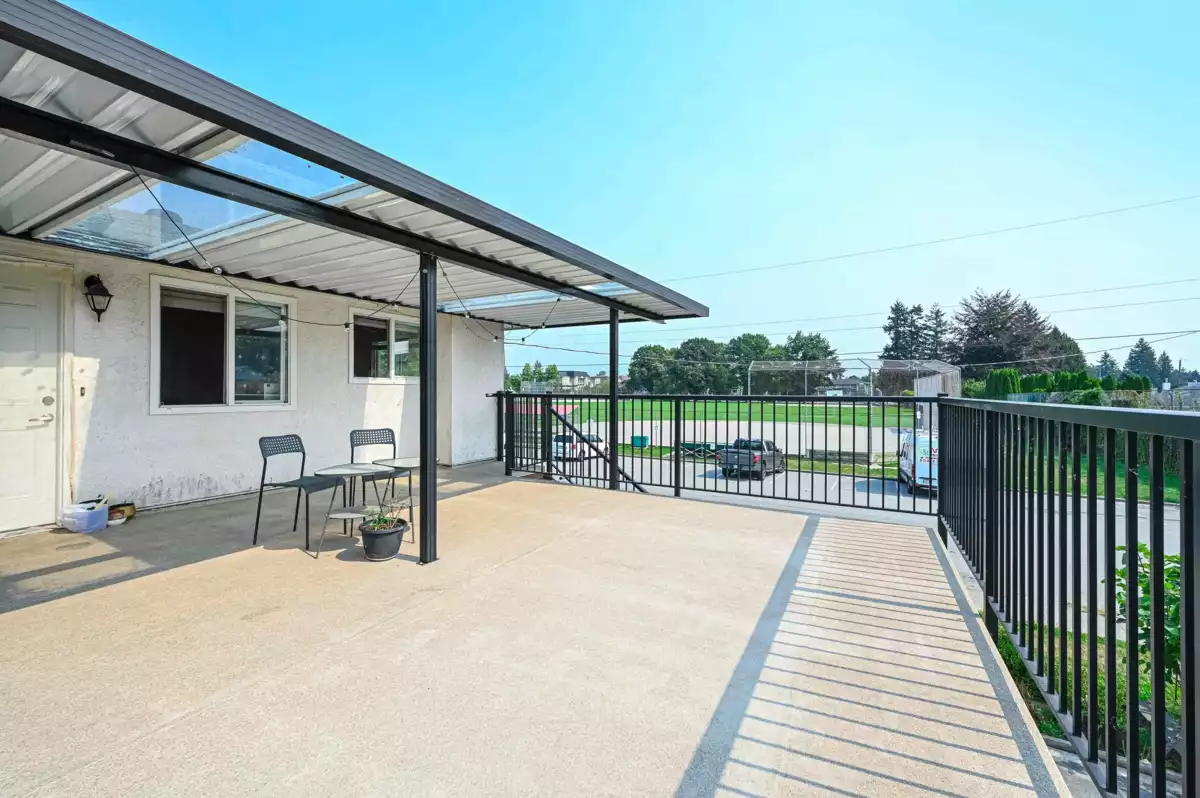 Guest Bathroom Photo of 1818 Fraser Avenue, Port Coquitlam, BC
