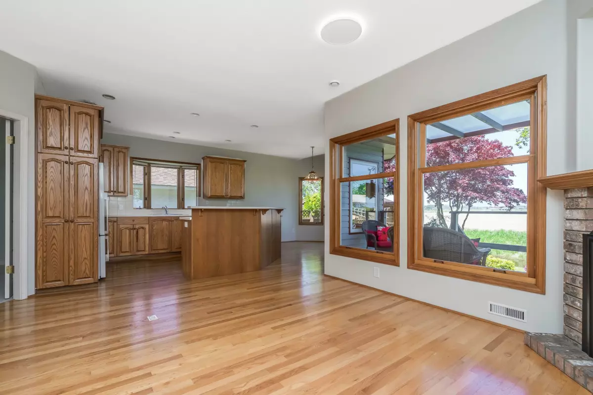 Bedroom 4 Photo of 6247 Crescent Place, Delta, BC