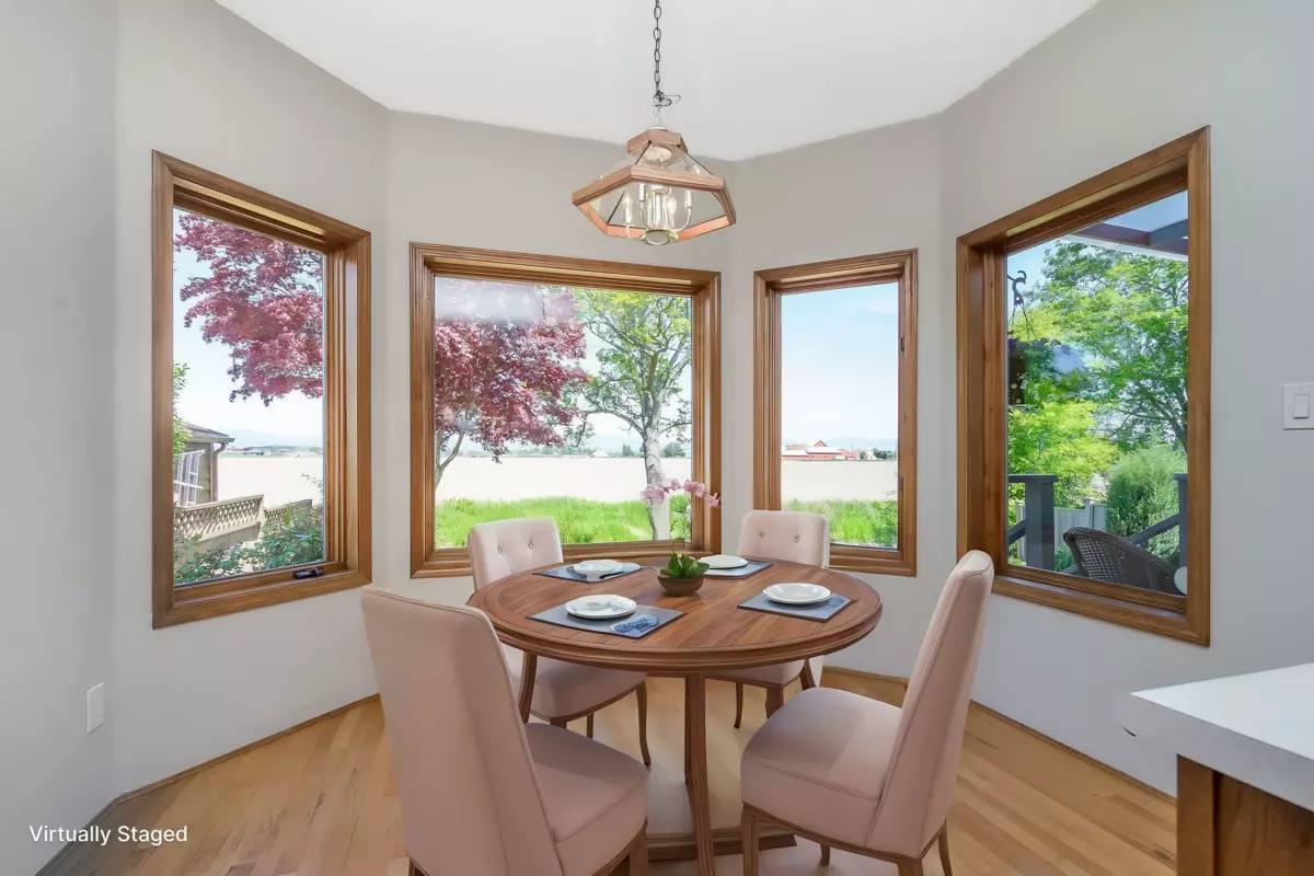 Laundry Room Photo of 6247 Crescent Place, Delta, BC