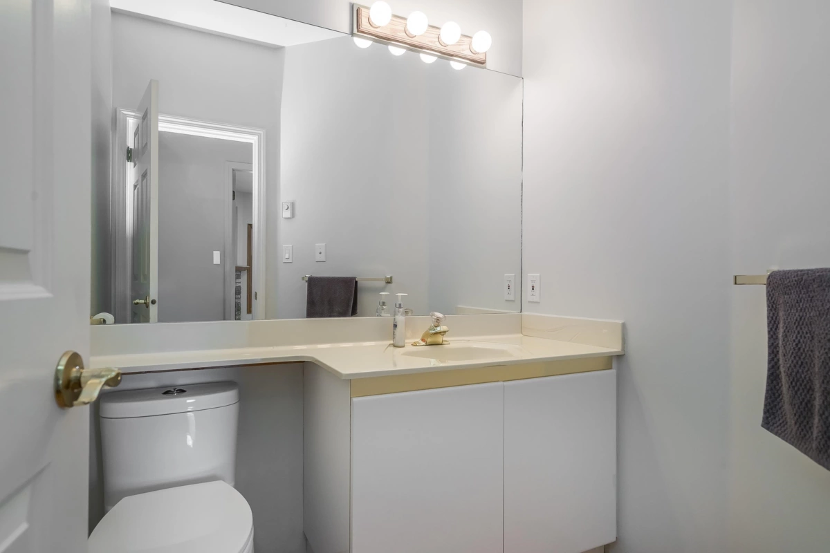 Mudroom Photo of 6247 Crescent Place, Delta, BC