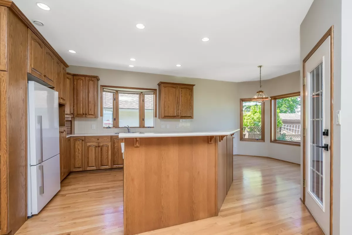 Powder Room Photo of 6247 Crescent Place, Delta, BC