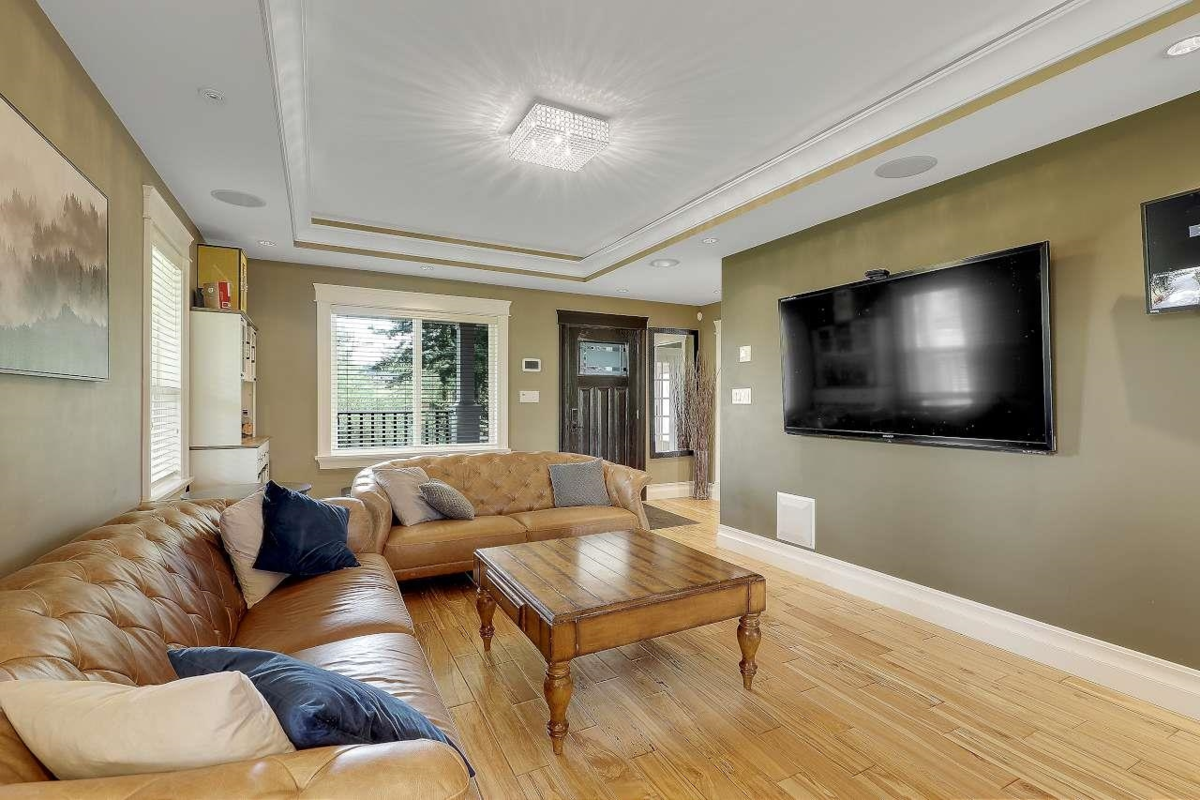 Family Room Photo of 2693 256 Street, Langley, BC