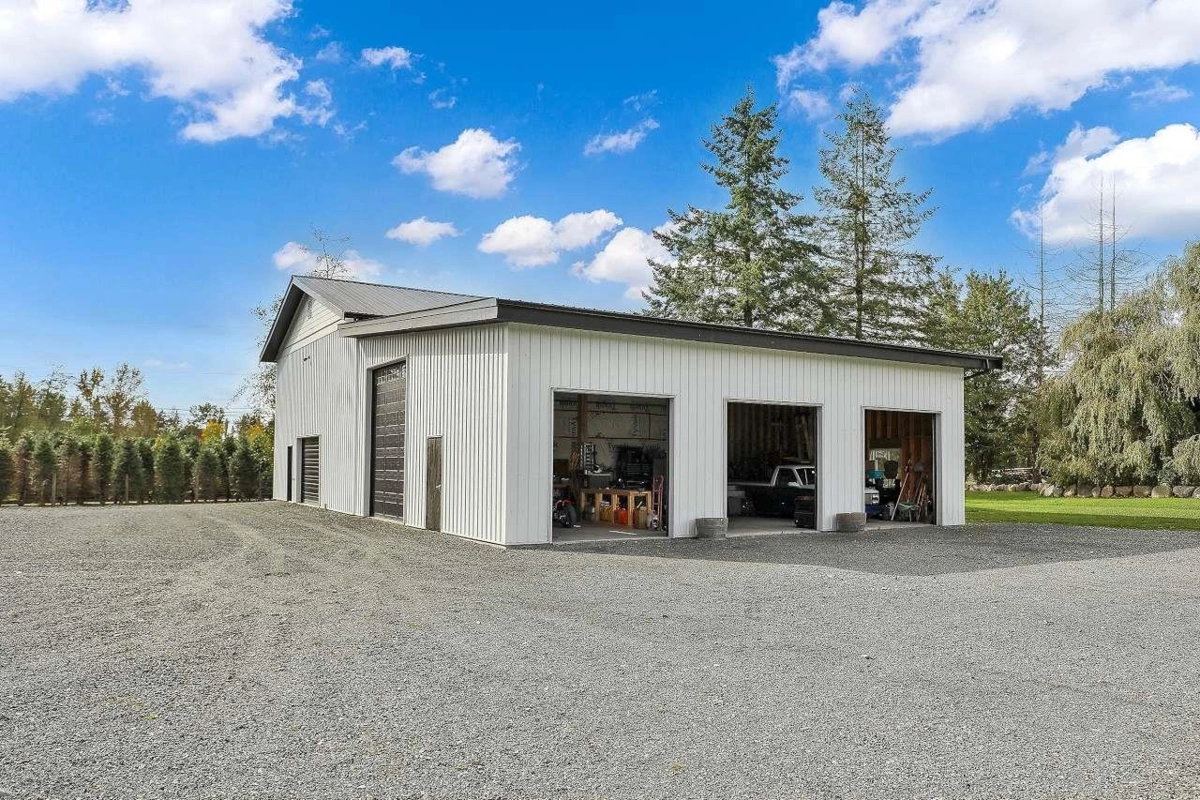 Living Room Photo of 2693 256 Street, Langley, BC