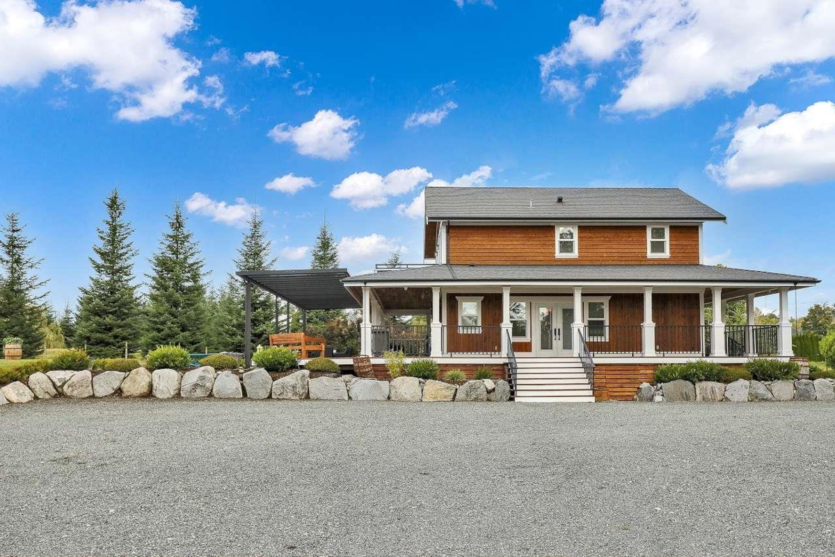 Outdoor Kitchen Photo of 2693 256 Street, Langley, BC