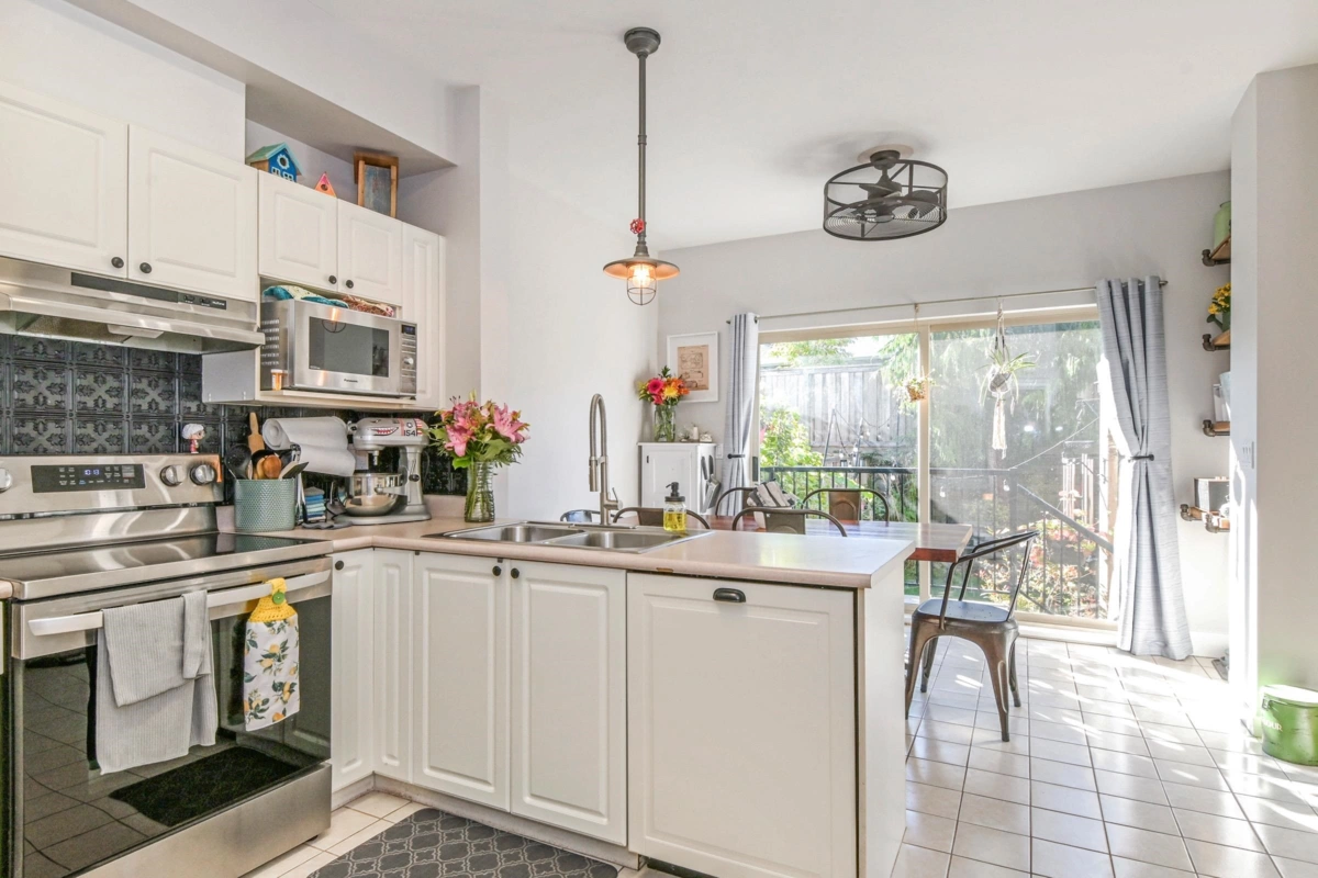 Breakfast Nook Photo of 136 20820 87 Avenue, Langley, BC