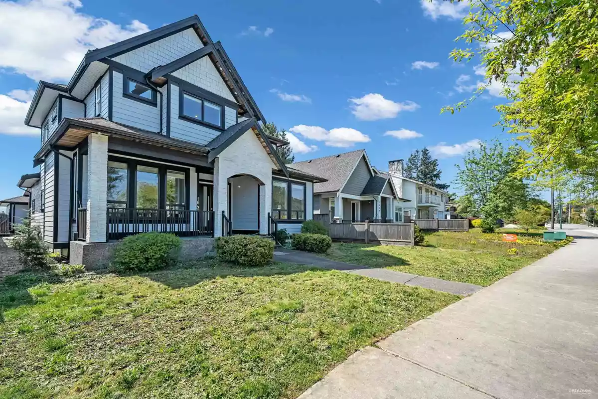 Community Amenities Photo (Clubhouse) of 1640 Como Lake Avenue, Coquitlam, BC