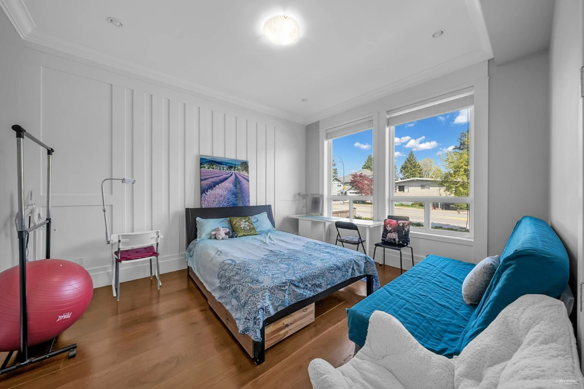 Dining Area Photo of 1640 Como Lake Avenue, Coquitlam, BC