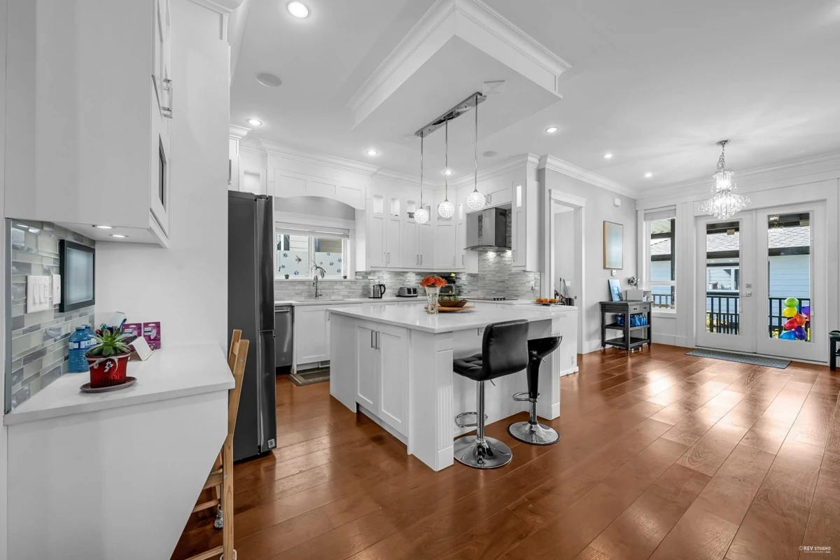 Kitchen Photo of 1640 Como Lake Avenue, Coquitlam, BC