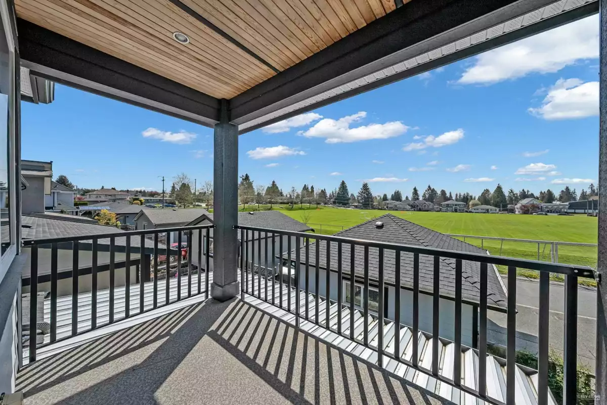 Laundry Room Photo of 1640 Como Lake Avenue, Coquitlam, BC