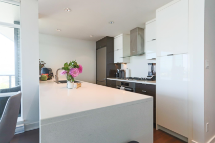 Kitchen Island Photo of 1107 1777 W 7th Avenue, Vancouver, BC