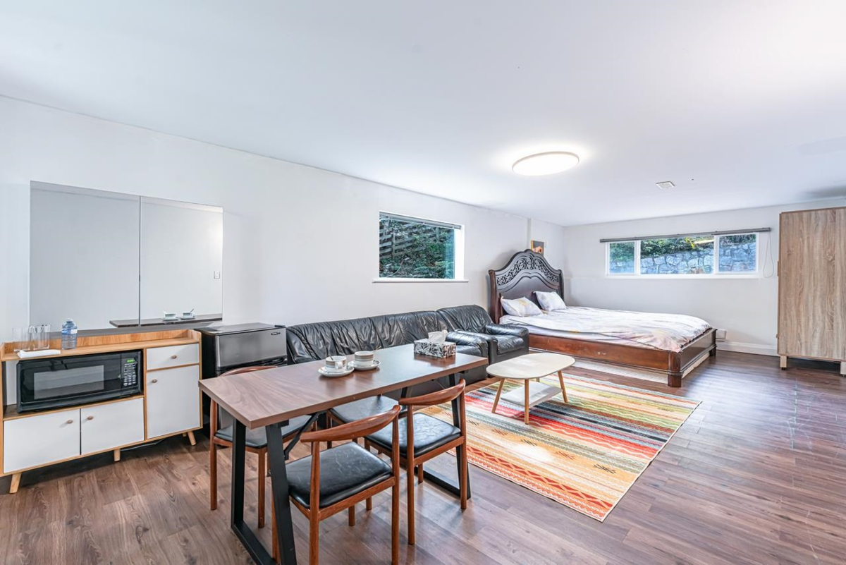 Garage Interior Photo of 520 Ballantree Place, West Vancouver, BC