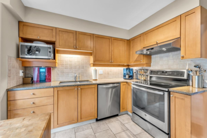 24 15442 16a Avenue, Surrey, BC, Surrey — Townhouse for sale