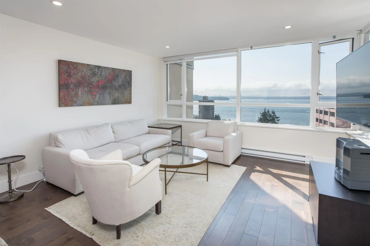 Exterior Rear Photo of 1302 2203 Bellevue Avenue, West Vancouver, BC