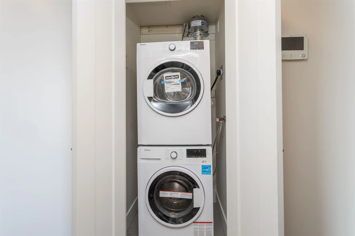 Garage Interior Photo of 1302 2203 Bellevue Avenue, West Vancouver, BC