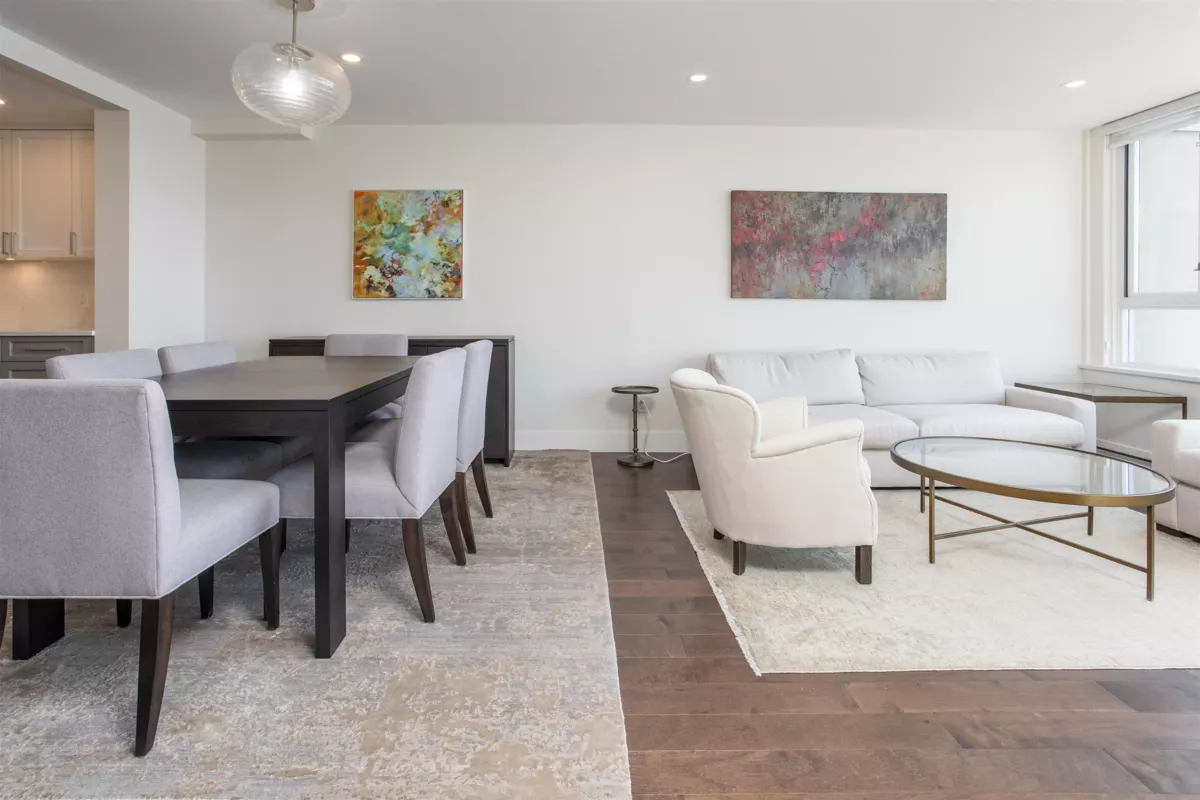 Primary Bathroom Photo of 1302 2203 Bellevue Avenue, West Vancouver, BC