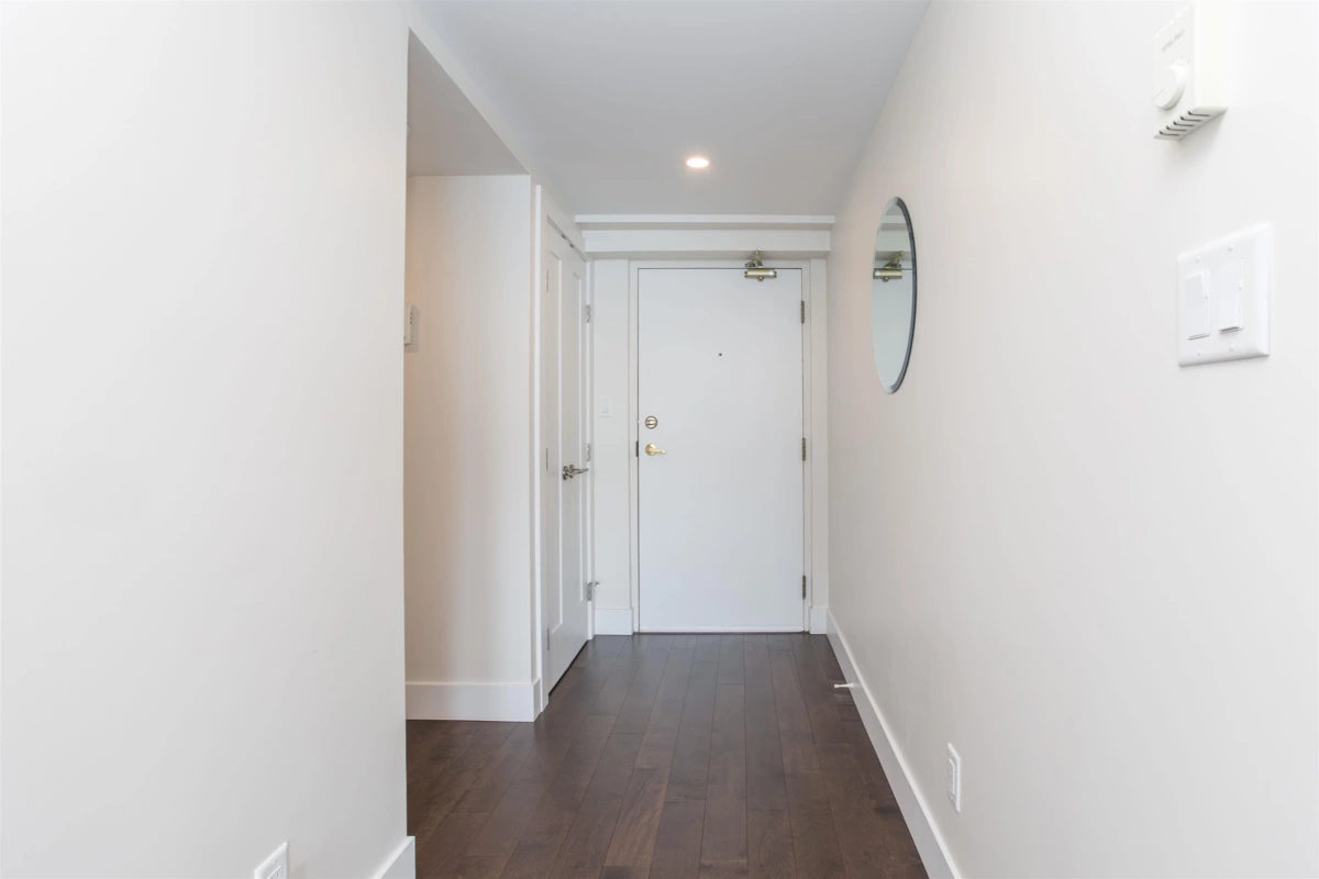 Staircase Photo of 1302 2203 Bellevue Avenue, West Vancouver, BC