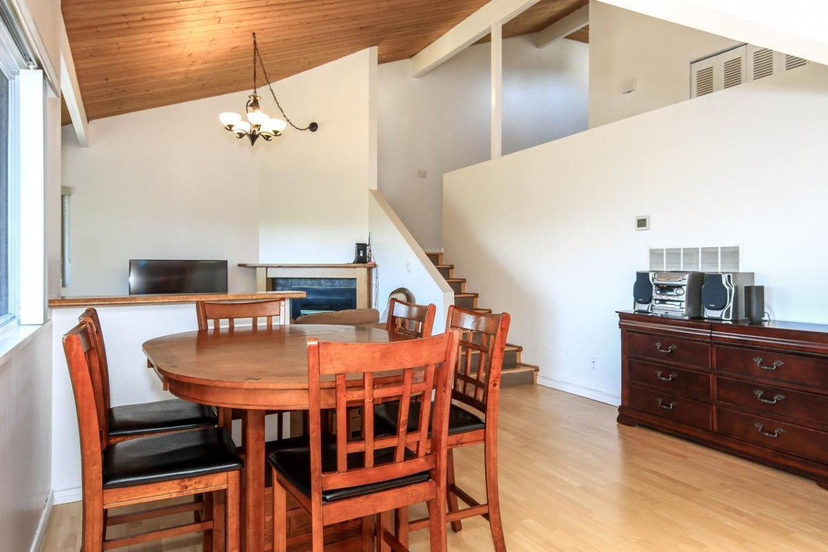 Dining Area Photo of 1525 Elinor Crescent, Port Coquitlam, BC