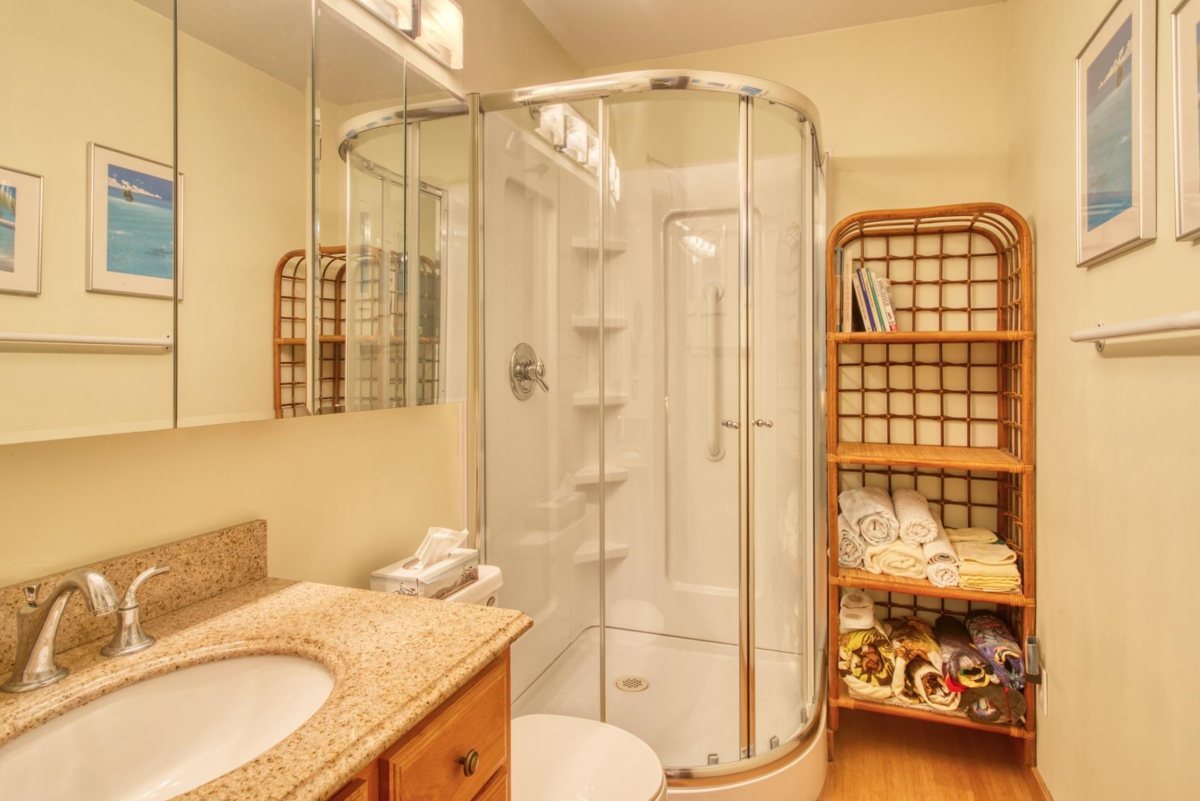 Staircase Photo of 6437 Sunshine Coast Highway, Sechelt, BC